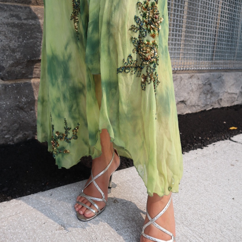 Gorgeous ethereal 90’s vintage high end beaded silk dress formal attire